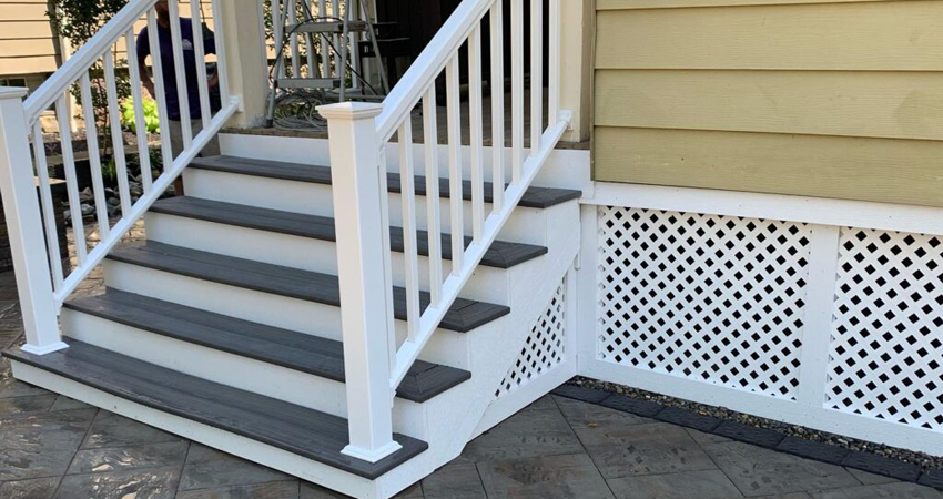 Composite Steps with Railing 2